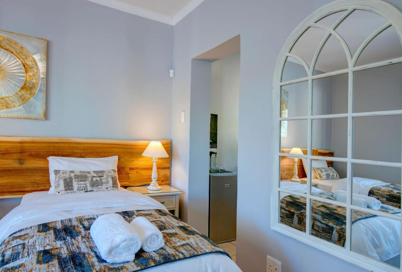 Amour Guest House George Esterno foto